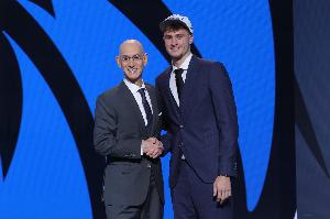 选秀夜盘点：独行侠喜获基石 开拓者交易大获成功 贝利被爵士强截