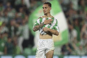 拒绝双倍工资！安东尼：拜仁可能报价700万净年薪 我仍选择贝蒂斯