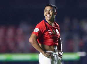 36岁桑切斯：希望代表智利再踢一届世界杯 习惯踢左边锋内切