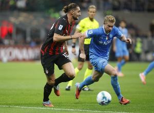 安布罗西尼：拉比奥特能表现出色我想到了，但我没想到他会这么强