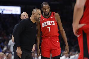 队史第四位！乌度卡执教火箭174场取得第100胜