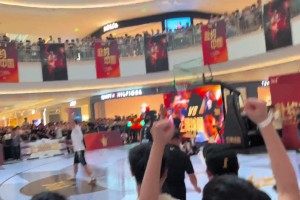 约基奇活动现场，钟显超战斧隔扣黑人外援，现场瞬间沸腾