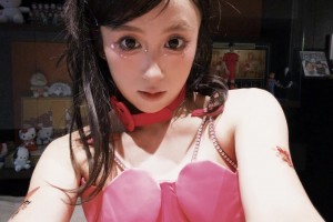 韦世豪老婆饺子这万圣节装扮真好看😍眼睛大大圆圆好漂亮